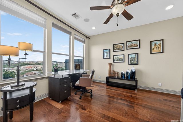 8250 Cruiseship Bay Unit 402, San Antonio, TX 78255