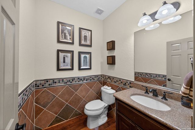 8250 Cruiseship Bay Unit 402, San Antonio, TX 78255