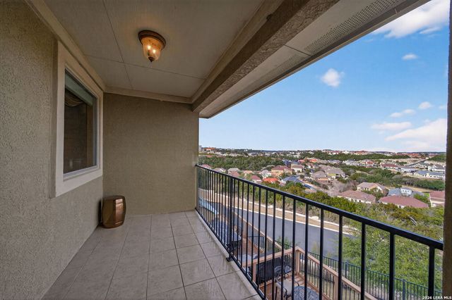 8250 Cruiseship Bay Unit 402, San Antonio, TX 78255