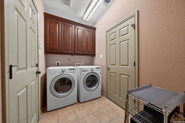 8250 Cruiseship Bay Unit 402, San Antonio, TX 78255