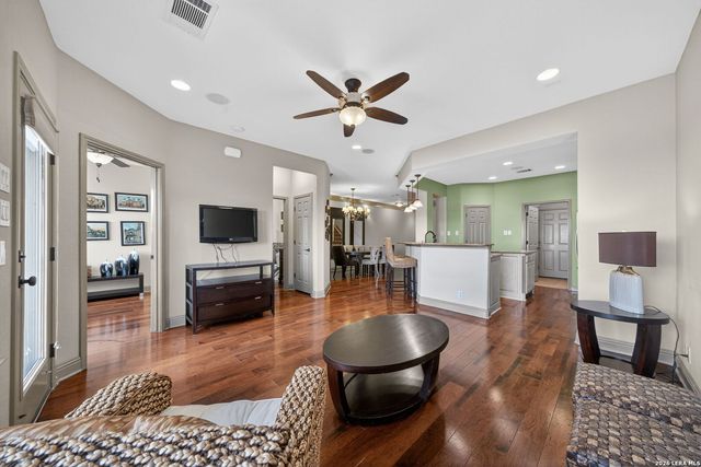 8250 Cruiseship Bay Unit 402, San Antonio, TX 78255