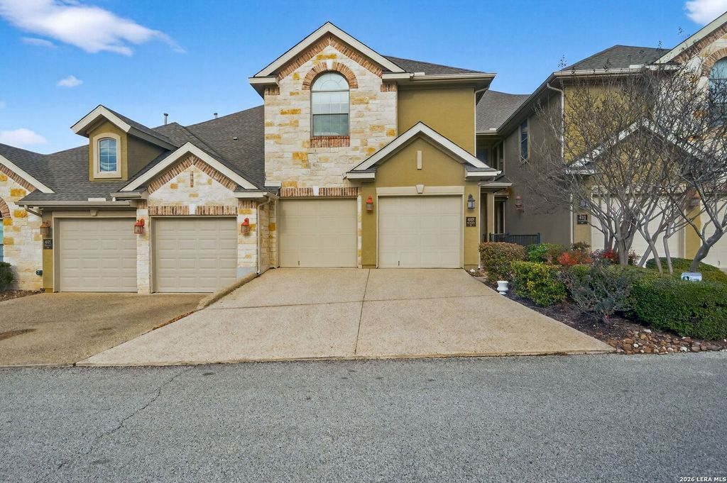 8250 Cruiseship Bay Unit 402, San Antonio, TX 78255