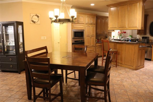 3010 Saint Lo, Irving, TX 75060