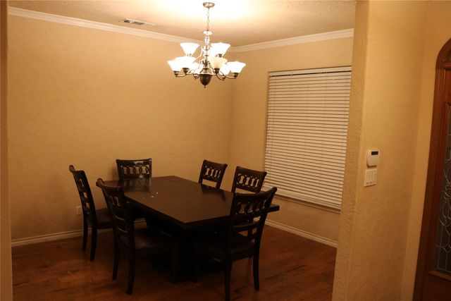 3010 Saint Lo, Irving, TX 75060