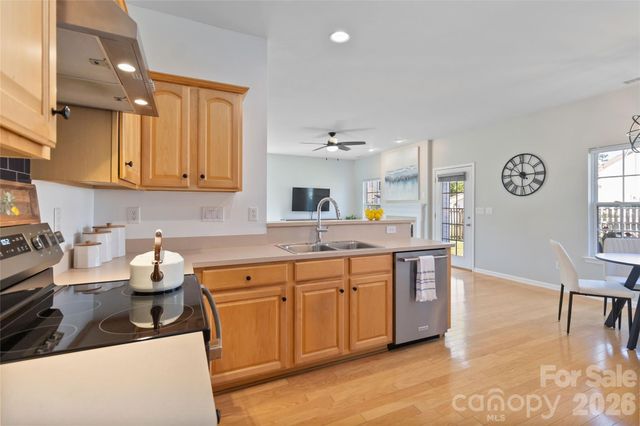2141 Bluebonnet Lane, Matthews, NC 28104