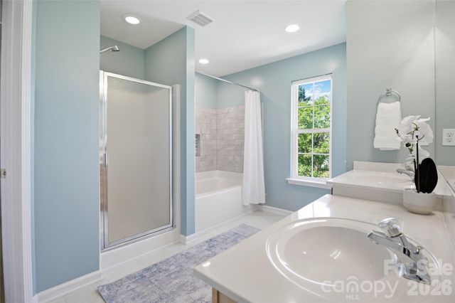 2141 Bluebonnet Lane, Matthews, NC 28104