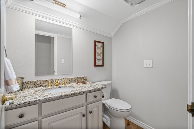 32 One Main Place, Benbrook, TX 76126