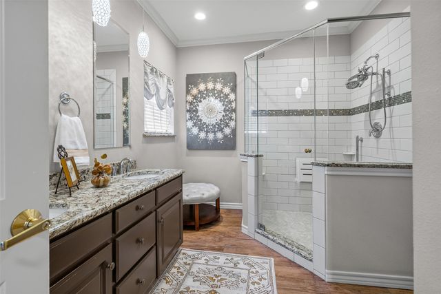 32 One Main Place, Benbrook, TX 76126