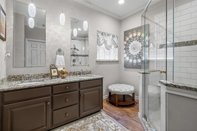 32 One Main Place, Benbrook, TX 76126