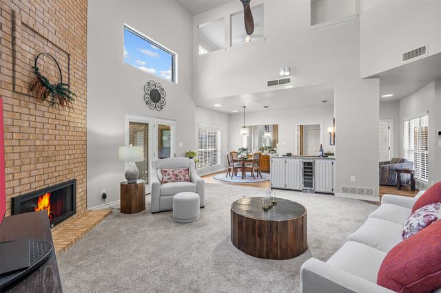 32 One Main Place, Benbrook, TX 76126
