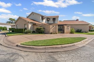 32 One Main Place, Benbrook, TX 76126