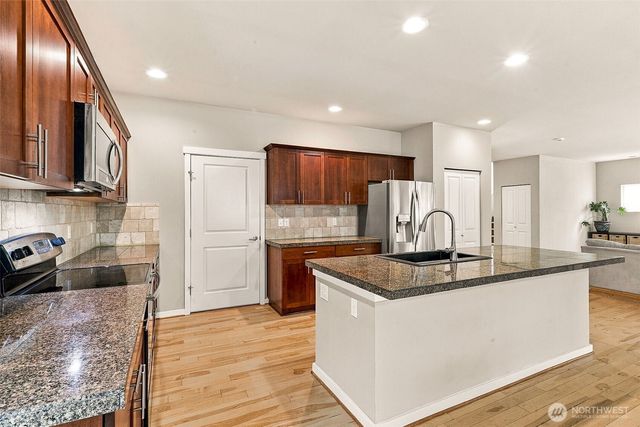 6337 Victoria Avenue SE, Auburn, WA 98092