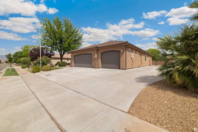 4119 S CROWN JEWEL WAY, Washington, UT 84780