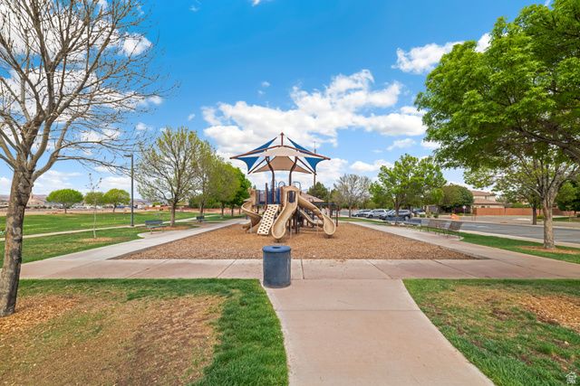 4119 S CROWN JEWEL WAY, Washington, UT 84780