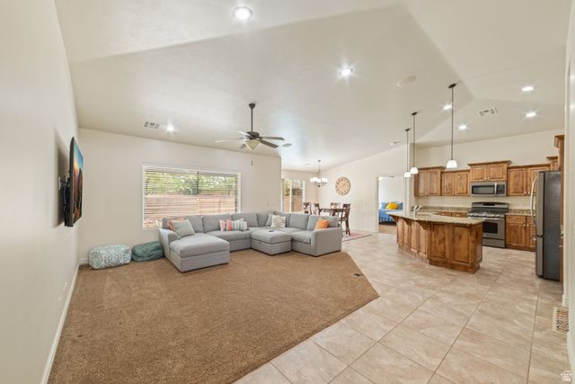 4119 S CROWN JEWEL WAY, Washington, UT 84780