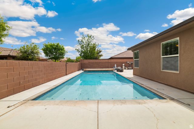 4119 S CROWN JEWEL WAY, Washington, UT 84780