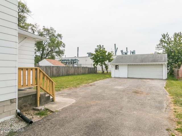 631 Hazel Avenue, Lima, OH 45801