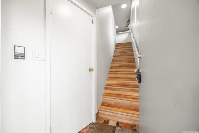 102 Kahako Street A, Kailua, HI 96734