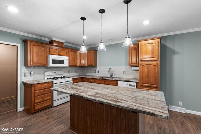 62538 Linda Drive, Ray Twp, MI 48096