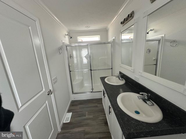 8 ASH LN, Quakertown, PA 18951