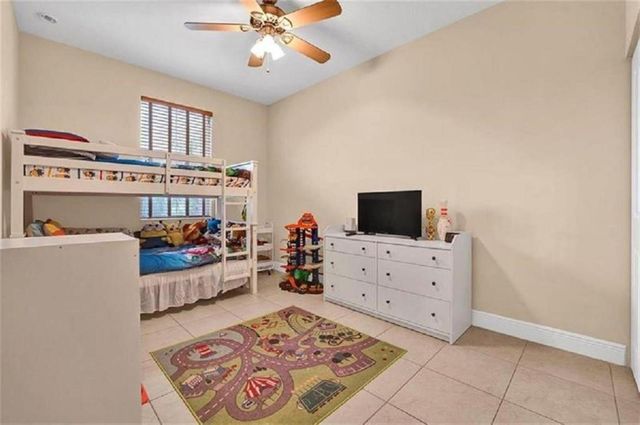 2930 Cascada Isles Way, Cooper City, FL 33024