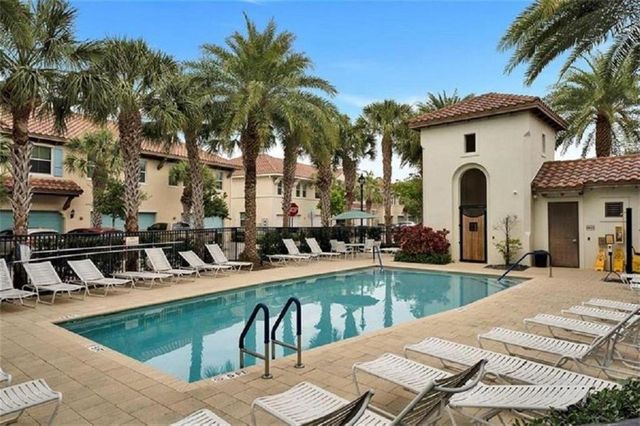 2930 Cascada Isles Way, Cooper City, FL 33024