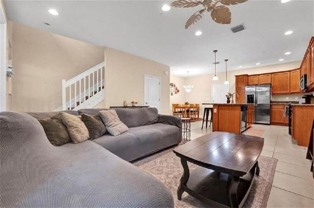2930 Cascada Isles Way, Cooper City, FL 33024