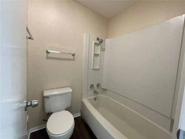 606 Country Aire DR B, Round Rock, TX 78664