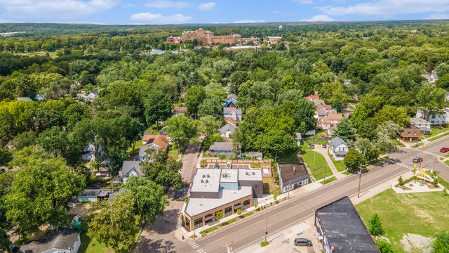 616 Southworth Terrace, Kalamazoo, MI 49048