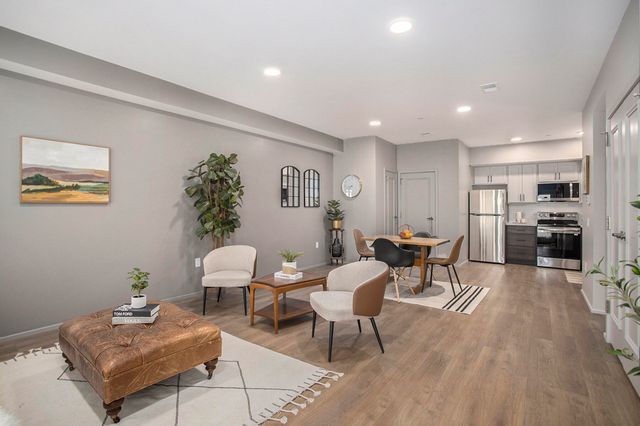 616 Southworth Terrace, Kalamazoo, MI 49048