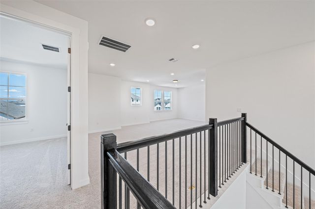 6812 Rounded Pebble LN, Buda, TX 78610