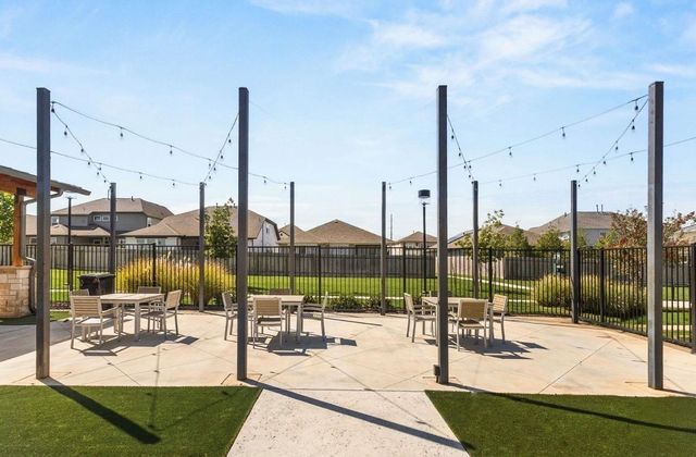 6812 Rounded Pebble LN, Buda, TX 78610