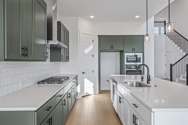 6812 Rounded Pebble LN, Buda, TX 78610