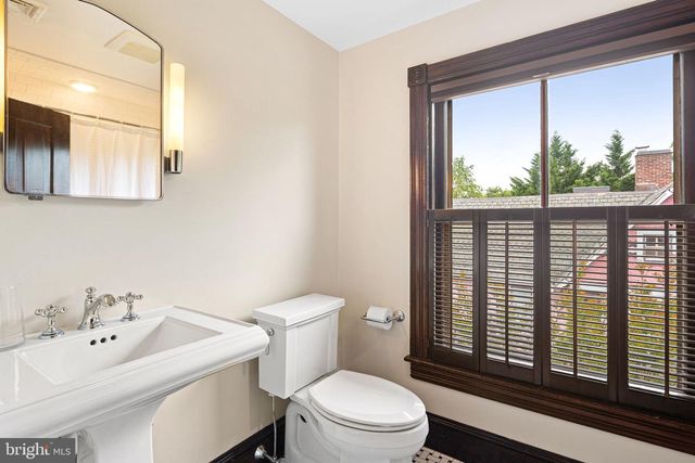 213 WARWICK RD, Haddonfield, NJ 08033