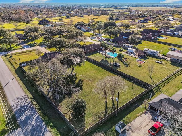 13402 Bob White Drive, Santa Fe, TX 77510