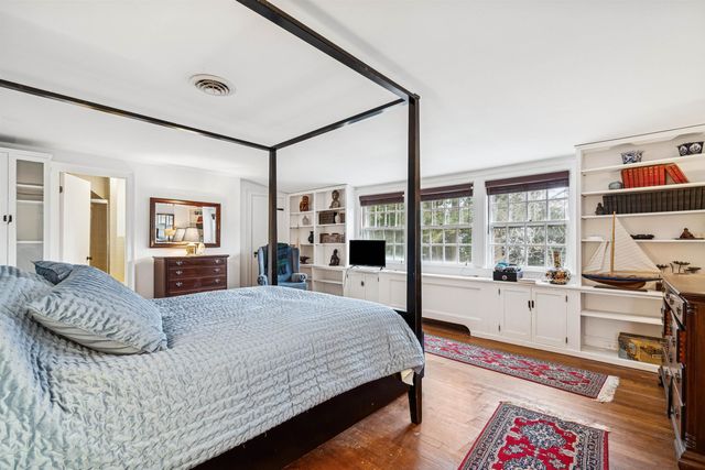 2 Hilton Field Lane, Hanover, NH 03755