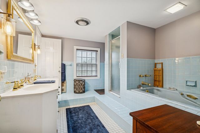 2 Hilton Field Lane, Hanover, NH 03755