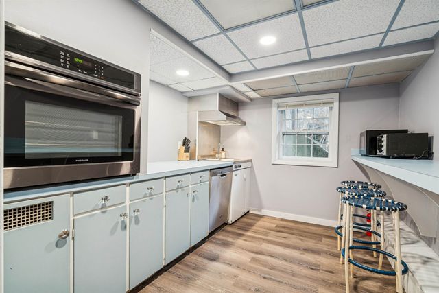 2 Hilton Field Lane, Hanover, NH 03755