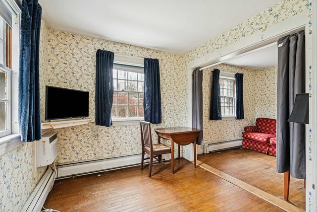 2 Hilton Field Lane, Hanover, NH 03755