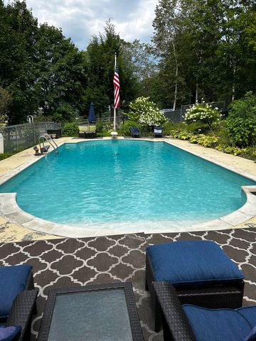 2 Hilton Field Lane, Hanover, NH 03755