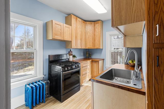 24 Wheeler Street S, Saint Paul, MN 55105