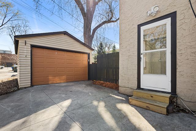 24 Wheeler Street S, Saint Paul, MN 55105