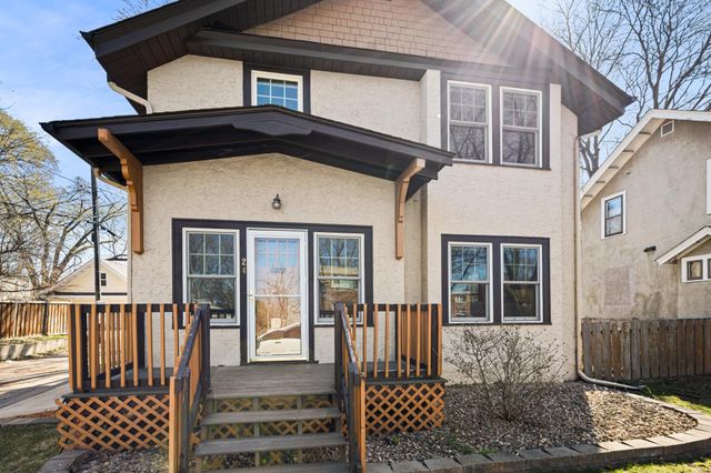 24 Wheeler Street S, Saint Paul, MN 55105