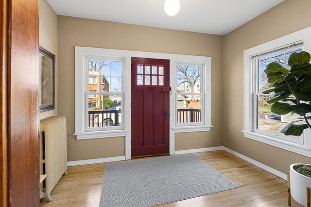 24 Wheeler Street S, Saint Paul, MN 55105