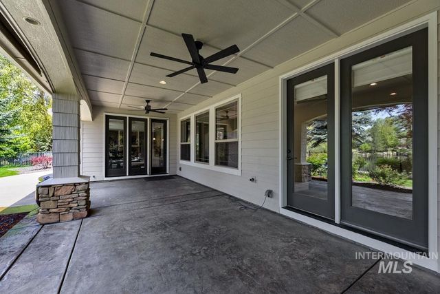 1647 S Aspen River Way, Eagle, ID 83616