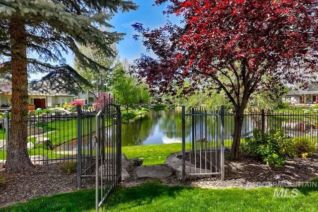 1647 S Aspen River Way, Eagle, ID 83616
