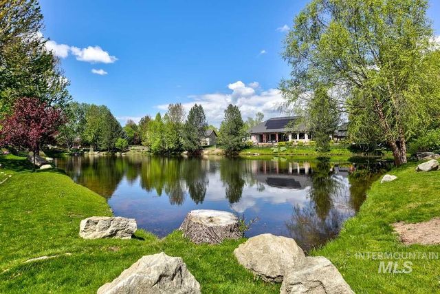 1647 S Aspen River Way, Eagle, ID 83616