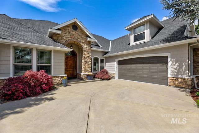 1647 S Aspen River Way, Eagle, ID 83616