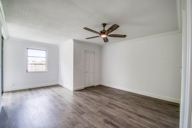 6795 Huntington Lane 406, Delray Beach, FL 33446