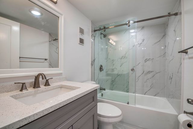6795 Huntington Lane 406, Delray Beach, FL 33446